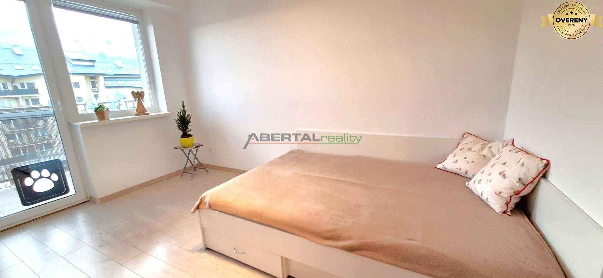 Predaj - Košice, Dargovských hrdinov, Furča, 4 izbový byt s parkovanim a terasou, novostavba, spálňa 2.jpg