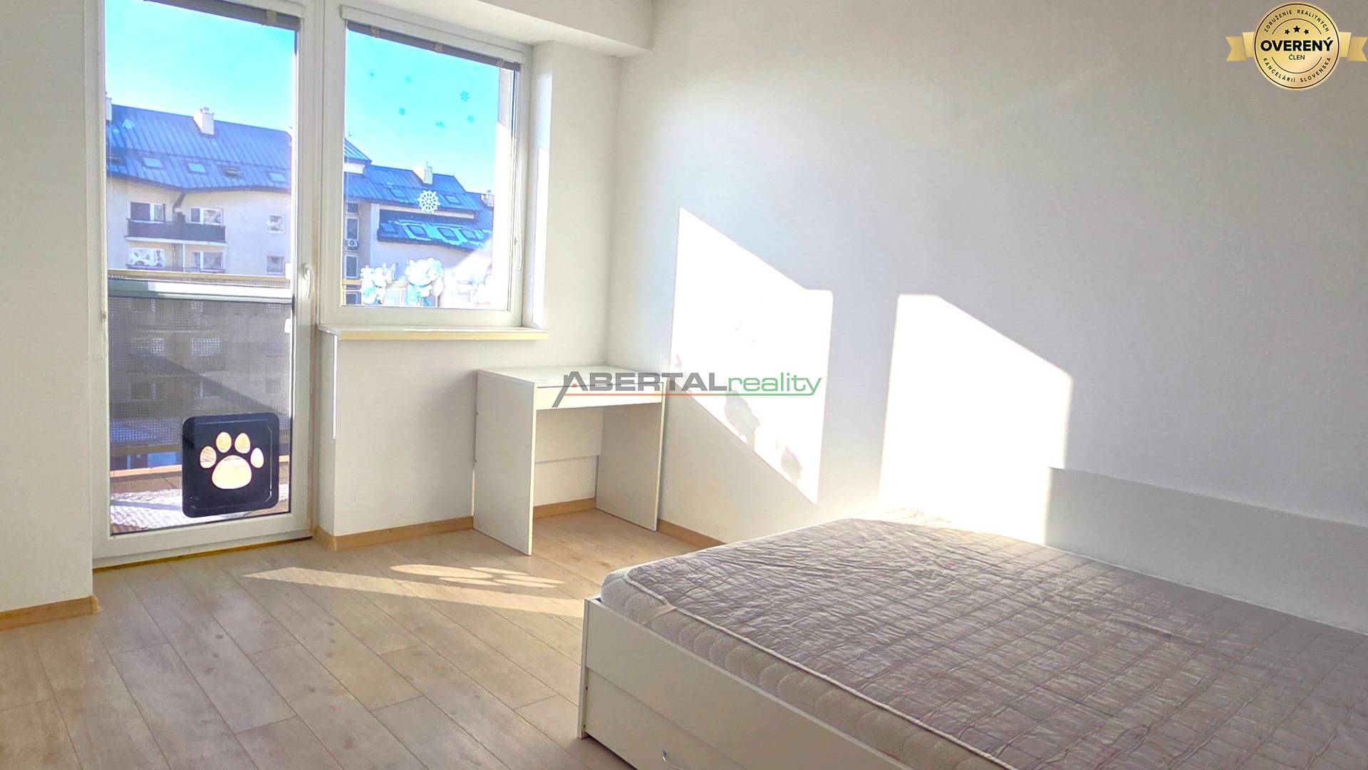 Predaj - Košice, Dargovských hrdinov, Furča, 4 izbový byt s parkovanim a terasou, novostavba, izba 2 II.jpg