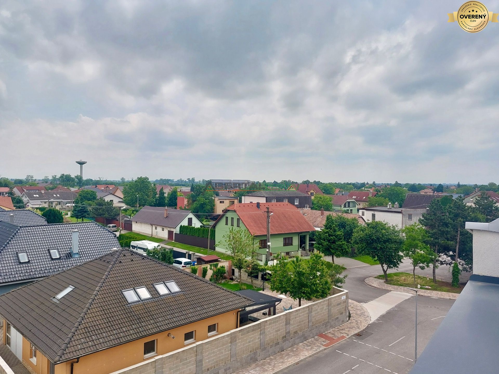 výhľad z balkóna.jpg