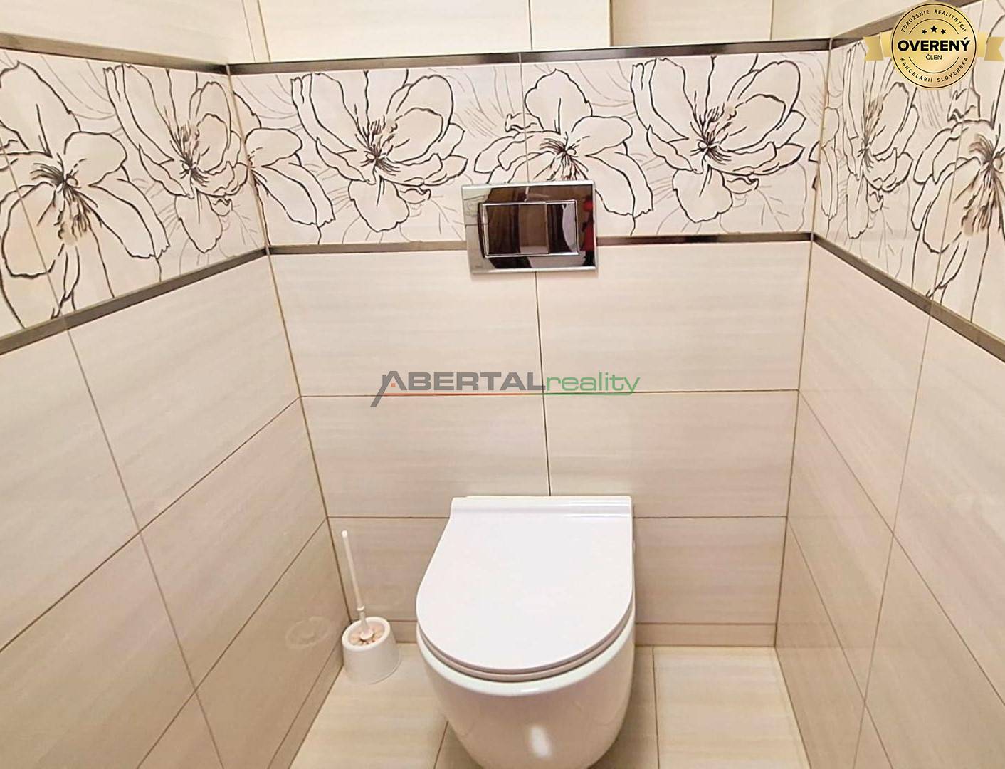 Predaj - Košice, Dargovských hrdinov, Furča, 4 izbový byt s parkovanim a terasou, novostavba, samostatná toaleta.JPG