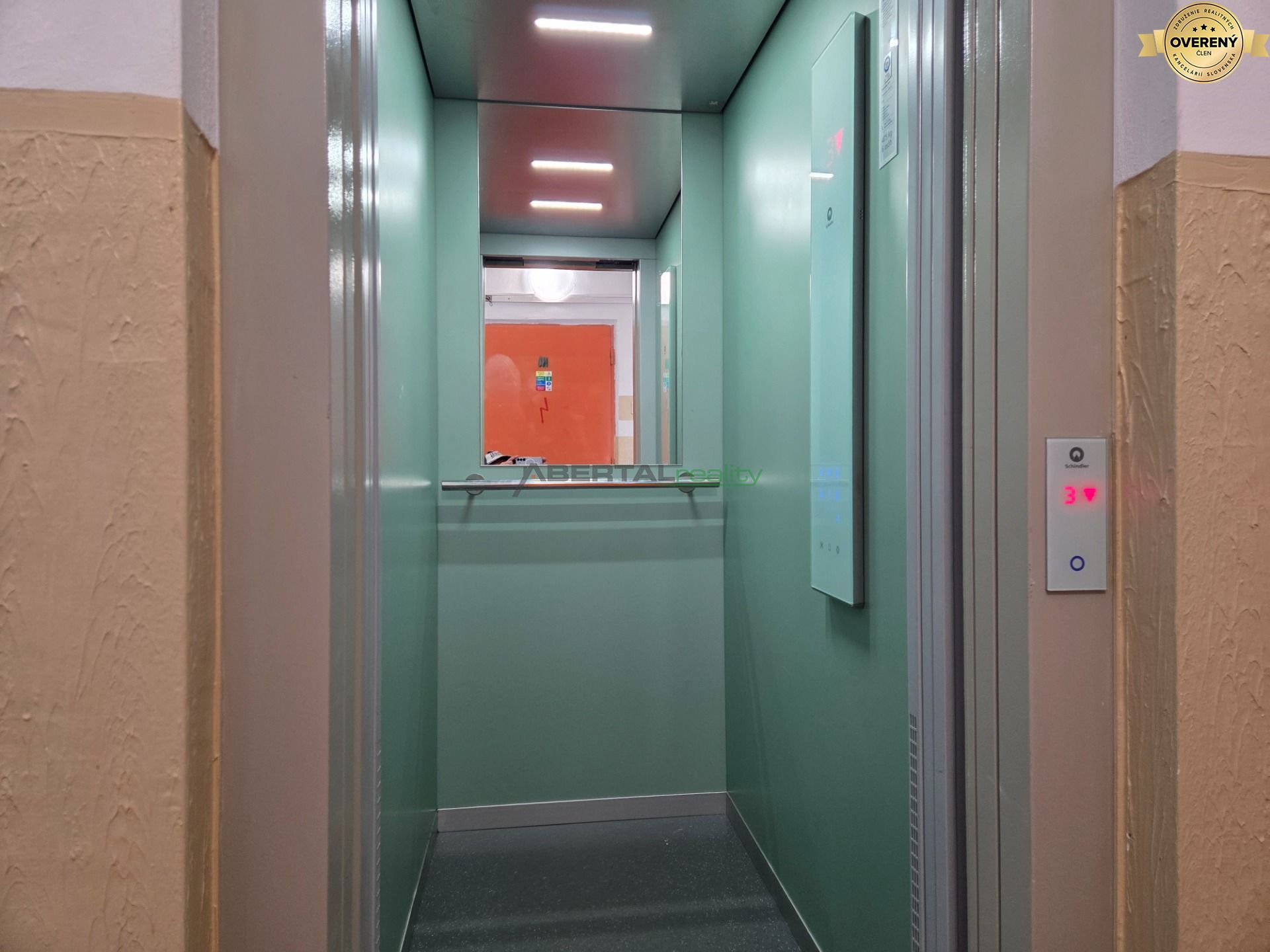 Predaj, Sibírska ulica, Nové mesto - Bratislava, 2i byt, výťah.jpg