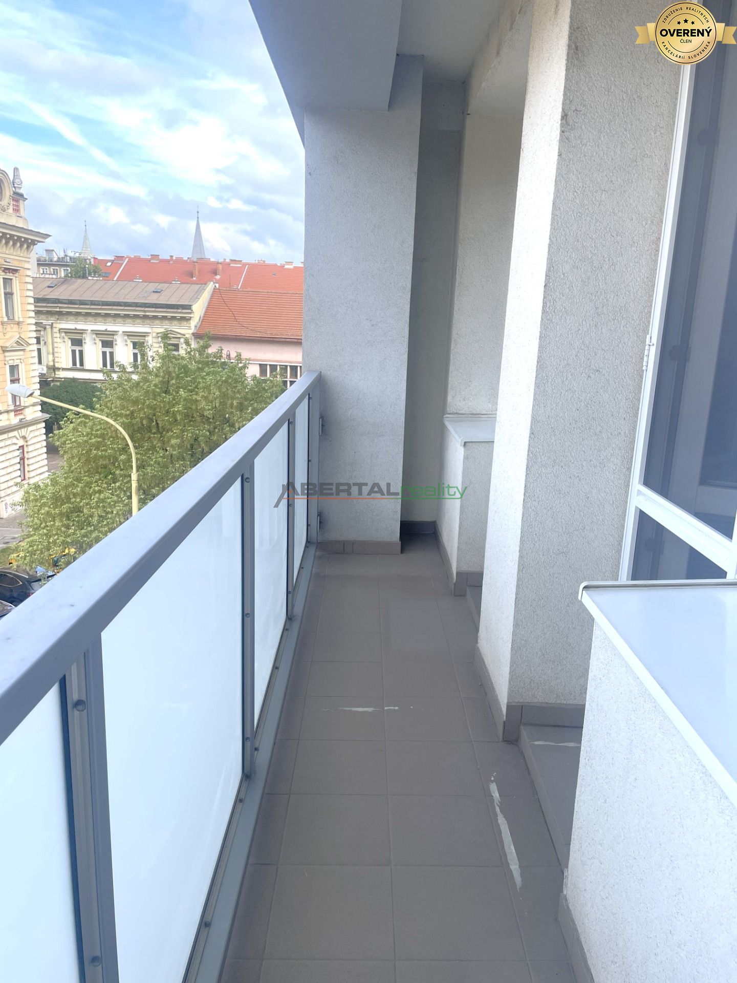 prenájom Košice, Puškinova, Staré mesto, 3 izbový byt, loggia.jpg