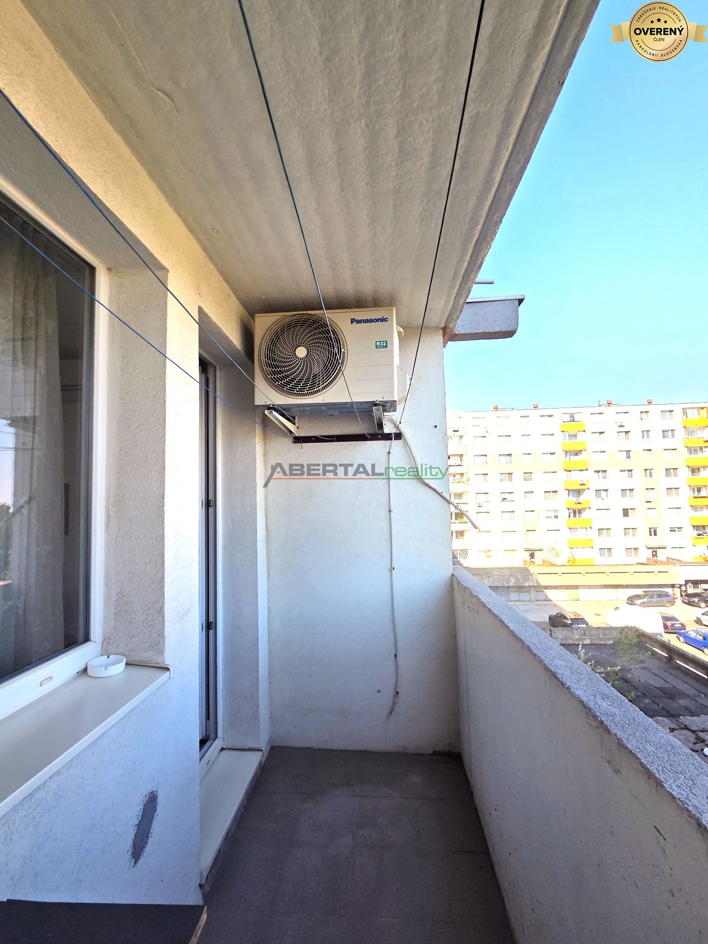 3 izbový byt Podunajské Biskupice Dudvážska loggia.jpg